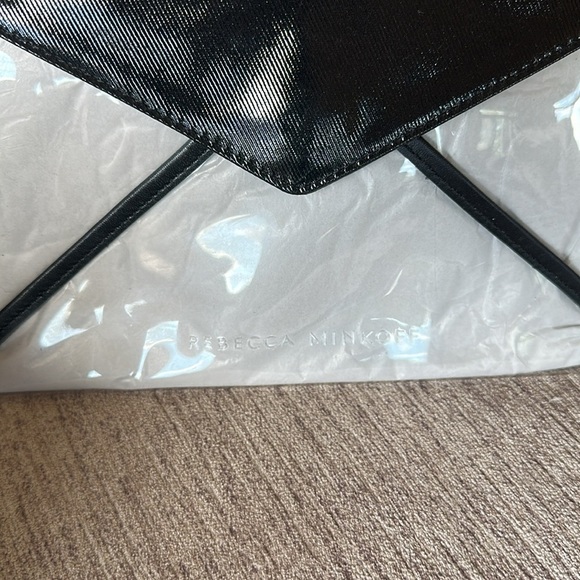 REBECCA MINKOFF Leo Leather White and Clear Clutch REBECCA MINKOFF Leo Clutch - Picture 4 of 7